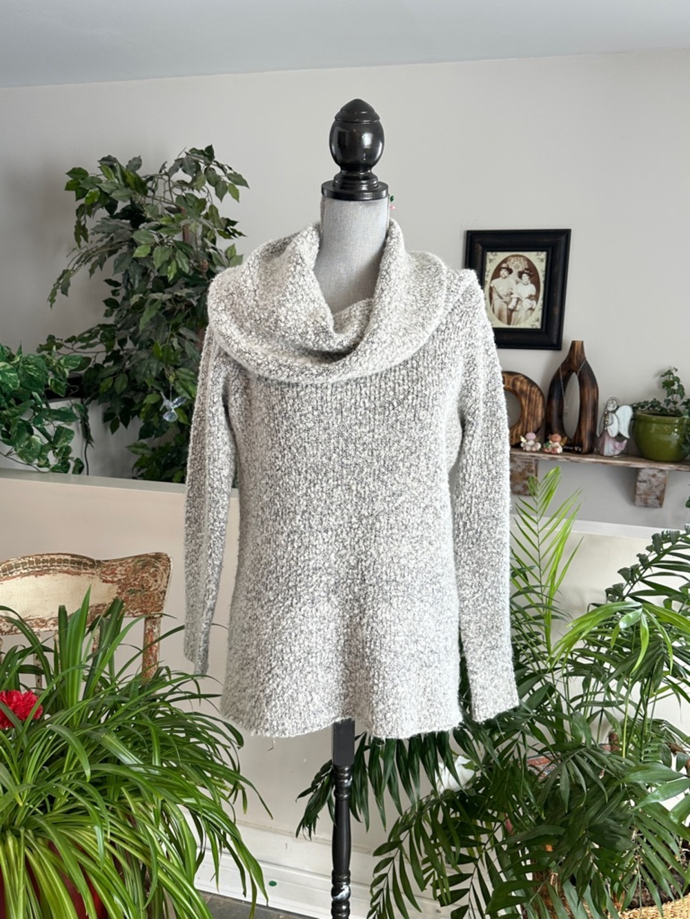 LAURA Cozy Cowl Neck Sweater - Light Gray
